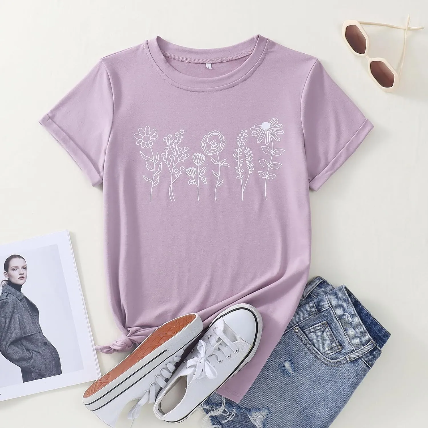 Women's Floral Tee Wildflower Graphic T Shirt Summer Flower Casual Loose Top Crew Neck Short Sleeve Shirts Tees