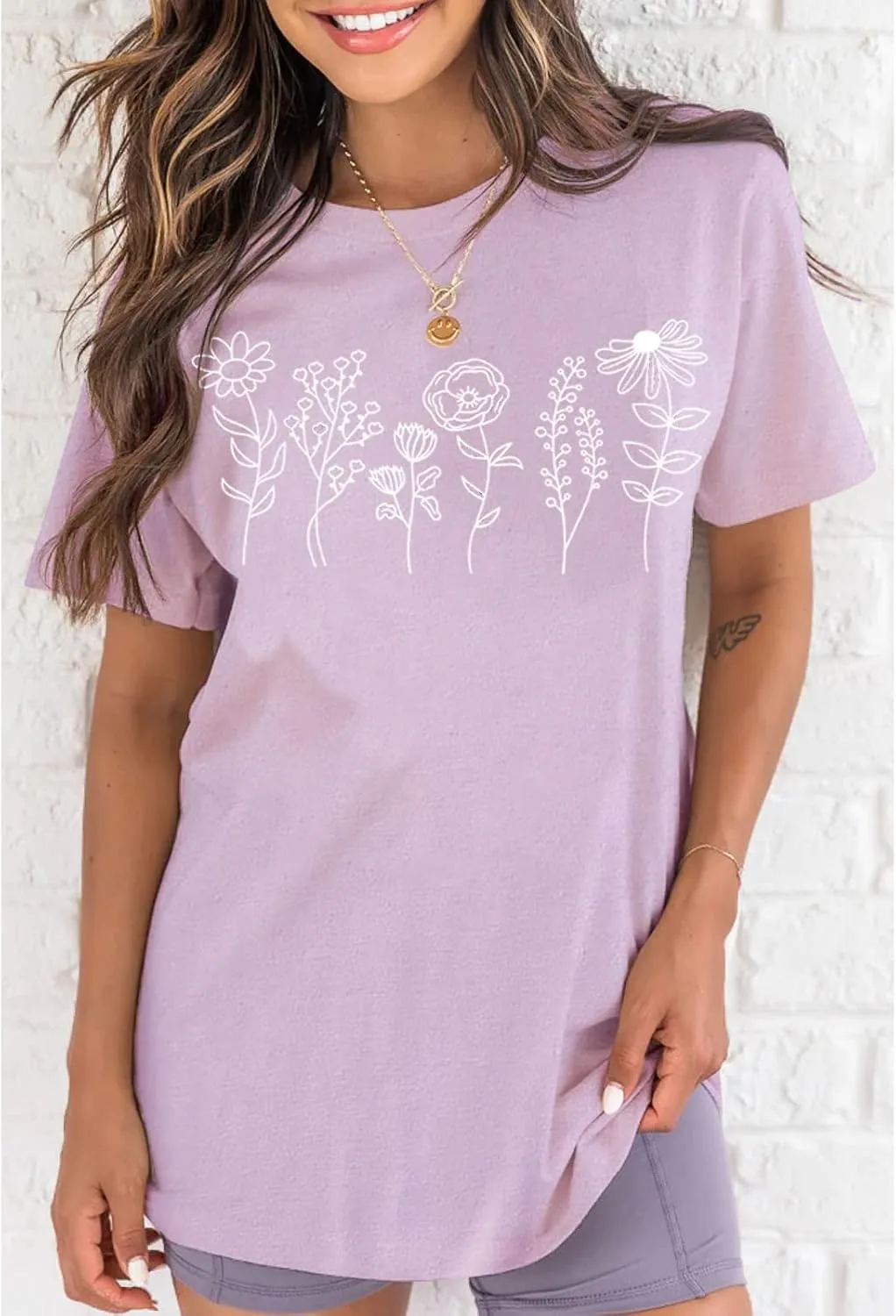 Women's Floral Tee Wildflower Graphic T Shirt Summer Flower Casual Loose Top Crew Neck Short Sleeve Shirts Tees
